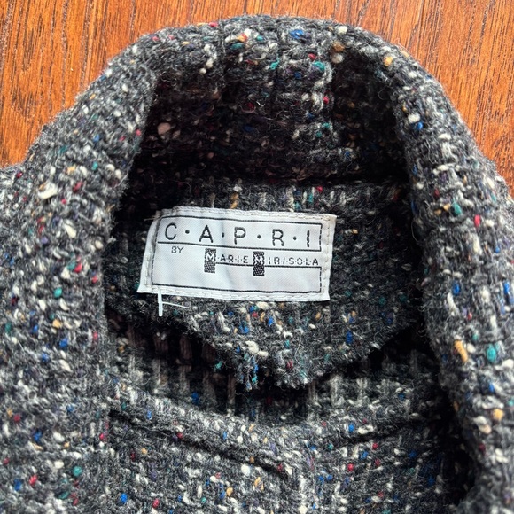 Capri Union Made Wool Tweed Jacket with Fur Scarf – Multicolor Vintage Luxury - Picture 6 of 16